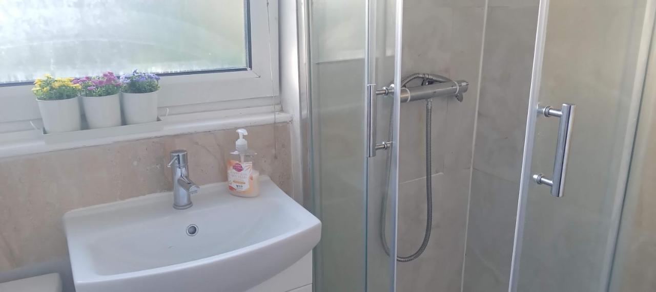 Comfortable Double Room 伦敦 外观 照片